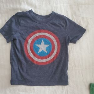 Boys short sleeve Captain america shirt, 3T toddler, old navy